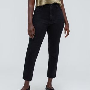 Everlane Original Curvy Cheeky Jean - Size 30, Reg Inseam - Color Coal